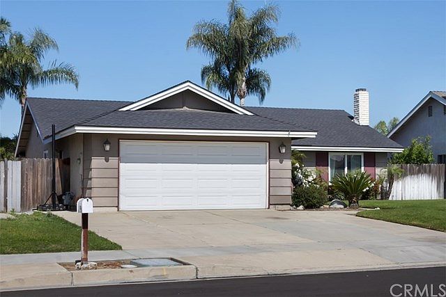 1st image of 2854 S Lassen Ave
