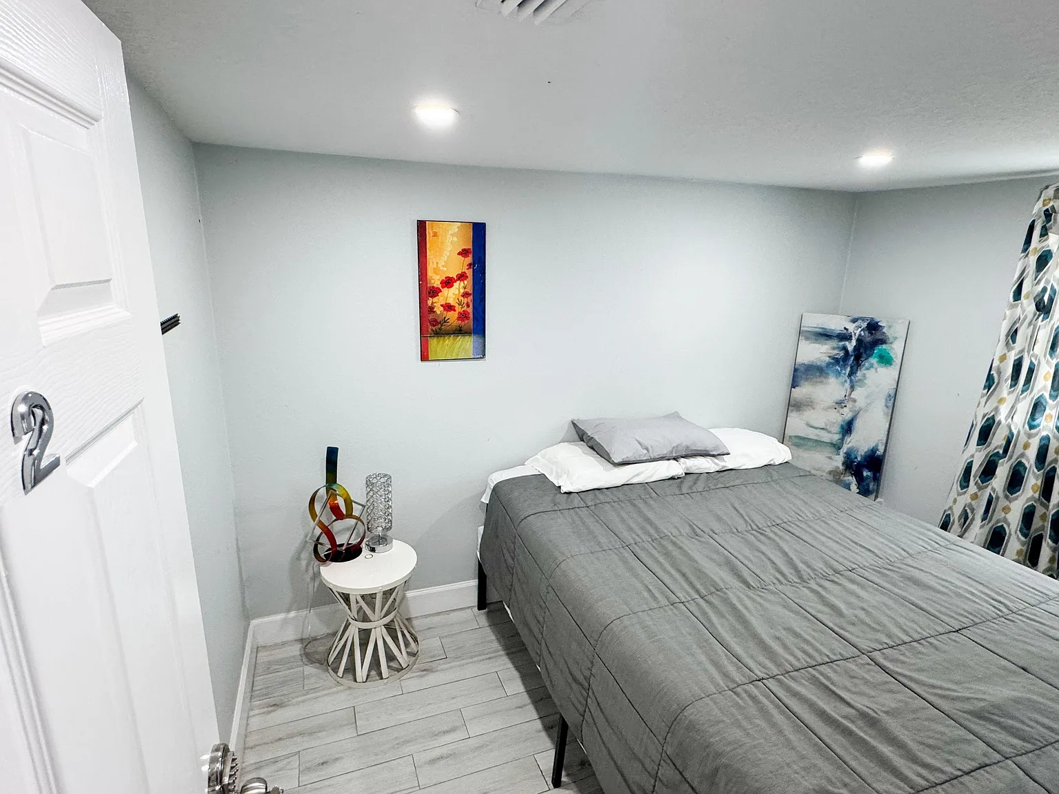 4 bed, 3.0 bath, 2000 sqft, $966 — Photo 2