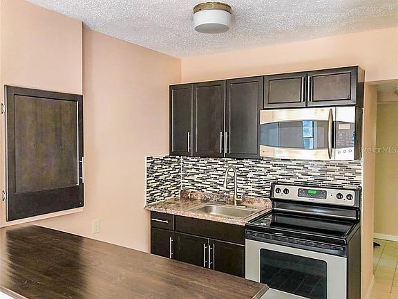 3rd image of 21425 Northwood Dr