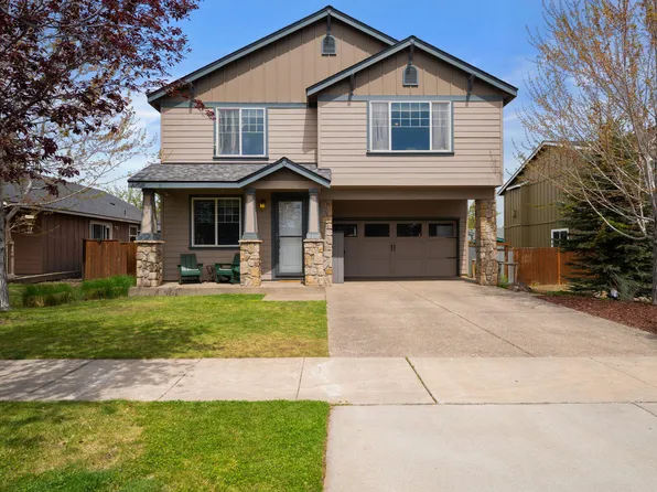 2910 NE Jackdaw Dr, Bend, OR 97701