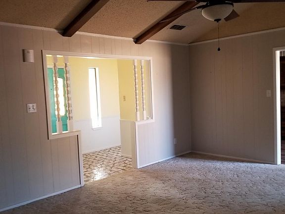 3rd image of 1110 Shady Oaks Ln