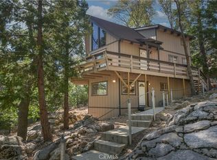 324 Pioneer Rd, Lake Arrowhead, CA 92352
