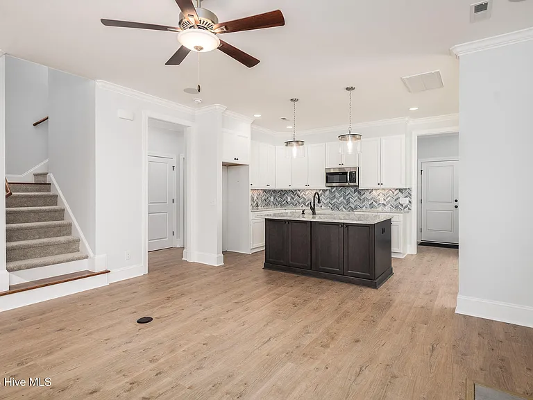 3842 W Wilson St — Photo 6