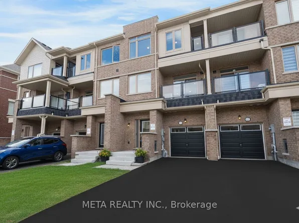 1073 Lockie Dr, Oshawa, ON L1L 0R9