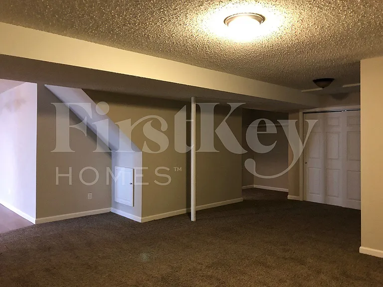 1503 Jordan Lee Ct — Photo 28