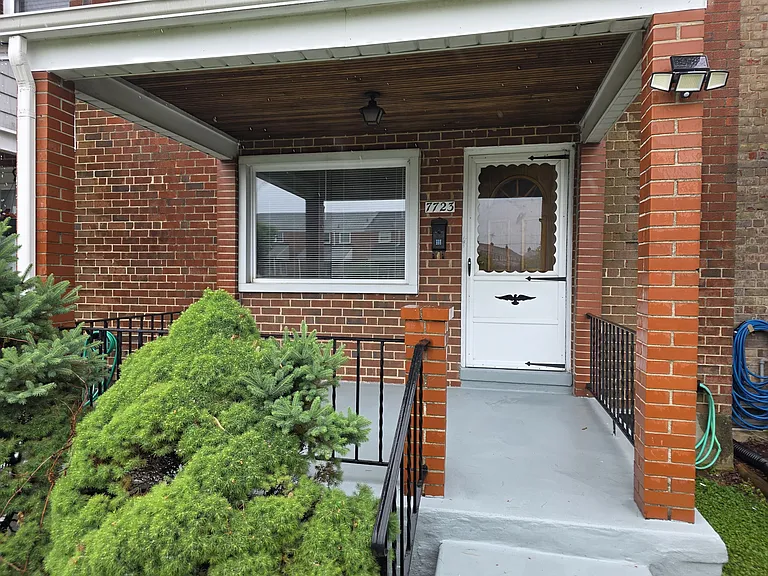 7723 Charlesmont Rd — Photo 2
