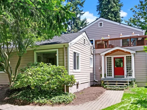 11550 36th Avenue NE, Seattle, WA 98125