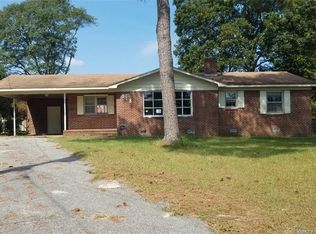 918 Bashlot Pl, Fayetteville, NC 28303