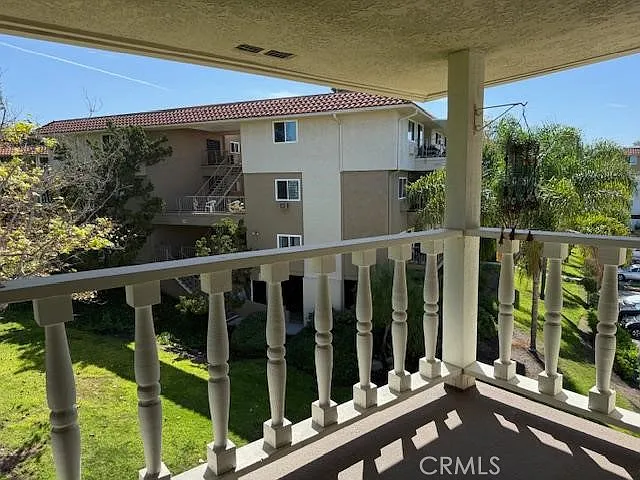 3 bed, 2.0 bath, 1500 sqft, $3,200 — Photo 4