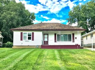 1984 E Cantrell St, Decatur, IL 62521