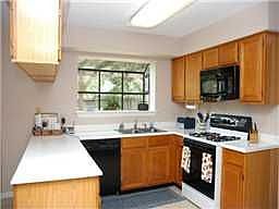 Kitchen w/new dishwasher 