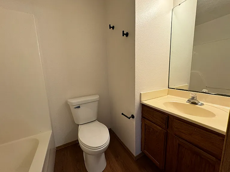 126 W Terrace Ct — Photo 10