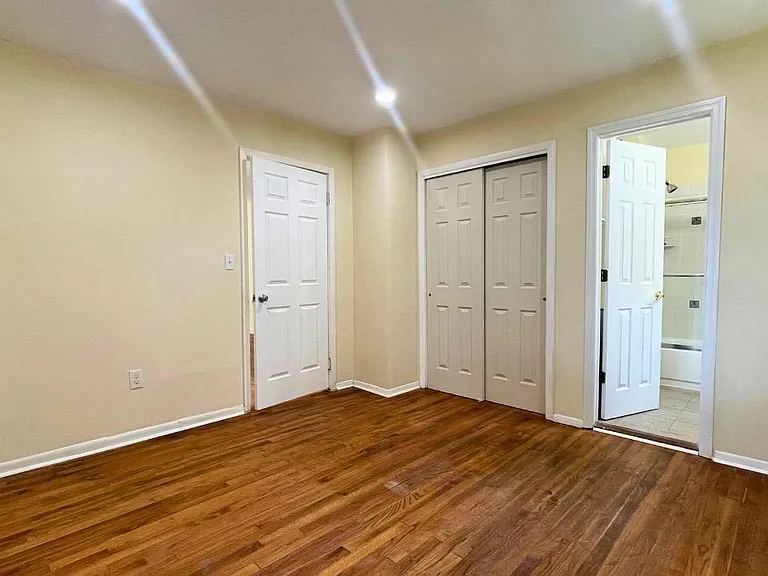 408 Ryders Ln — Photo 9