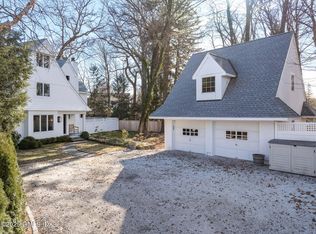 14 Tyler Ln, Riverside, CT 06878