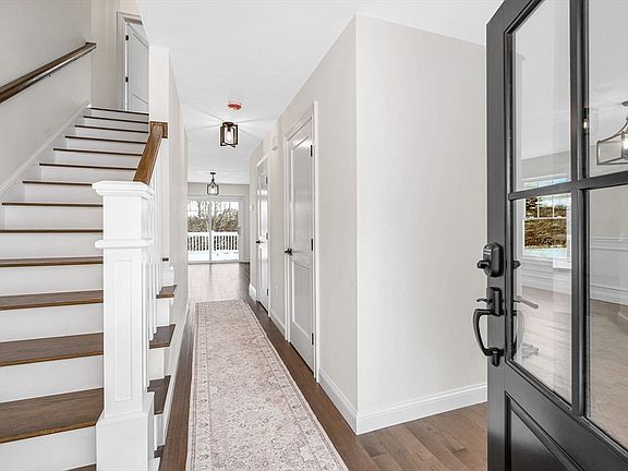 5th image of 103 Ladd Hill Rd