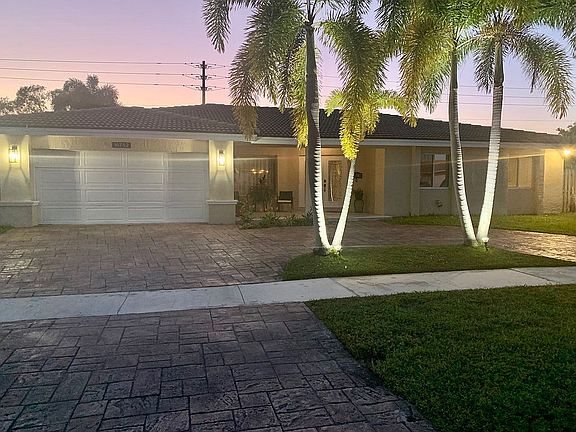 2nd image of 16782 Golfview Dr