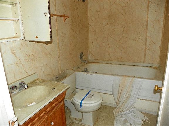 5th image of 26936 Upper Pleasant Ridge Rd
