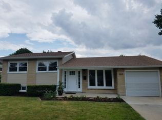 683 Sandy Ln, Des Plaines, IL