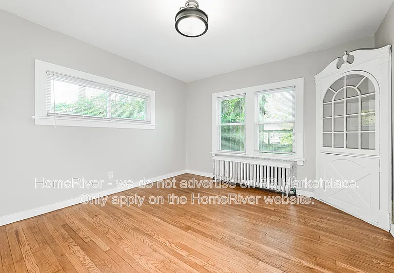 3025 Norwood Ave — Photo 3