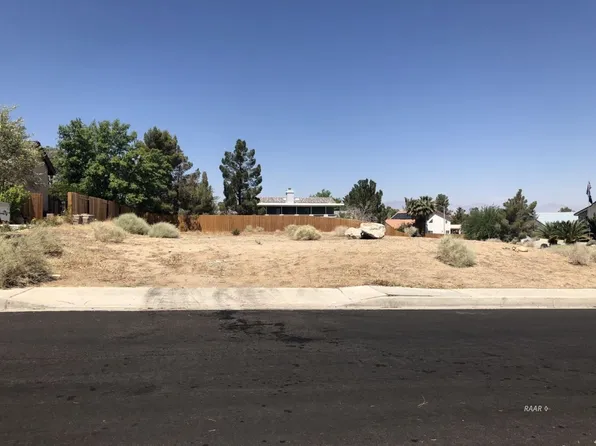 2301 S Del Rosa Dr, Ridgecrest, CA 93555