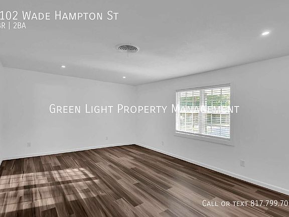 5th image of 1102 Wade Hampton St