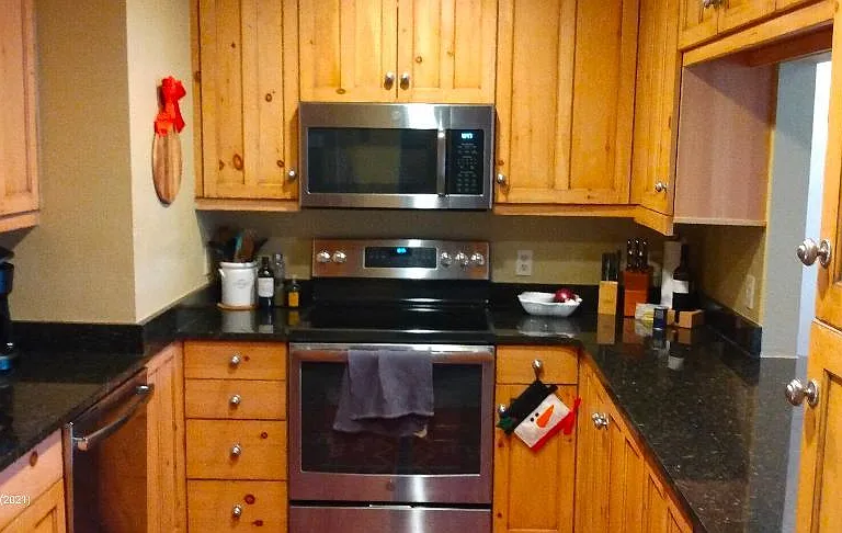 305 S Park Ave #300 — Photo 3