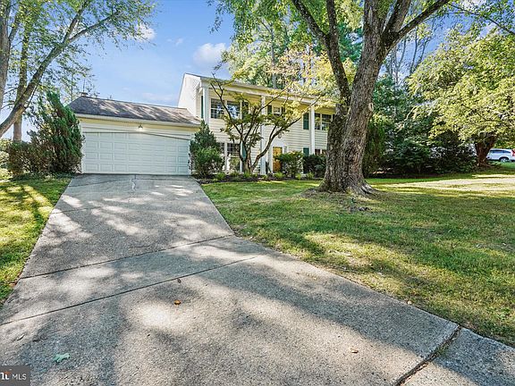 4th image of 12119 Greenleaf Ave