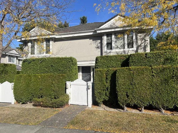 7760 Minoru Blvd #2, Richmond, BC V6Y 1Z5
