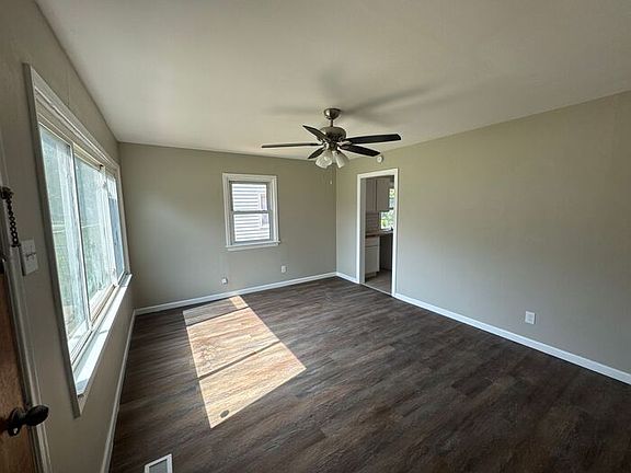 3rd image of 4413 Ashby Rd