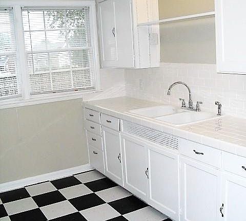 5th image of 2657 Taylorsville Rd APT 1