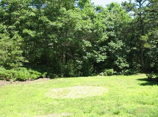 2nd image of 306 Long Pond Rd