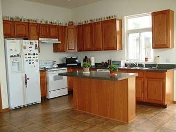 3rd image of 503 Shallow Creek Cir