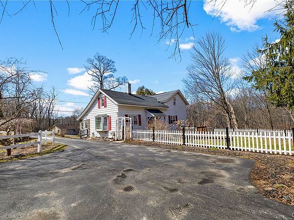 3rd image of 4450 Thieme Gulf Rd