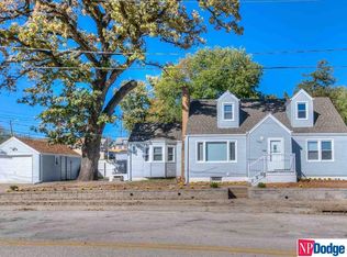 1204 J St, Omaha, NE 68107