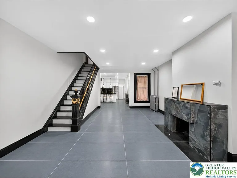 1341 W Chew St — Photo 13