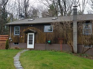 2247 Lewis Rd, Poultney, VT 05764