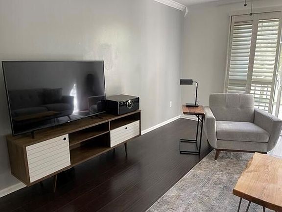 3rd image of 580 S Sapodilla Ave APT 207