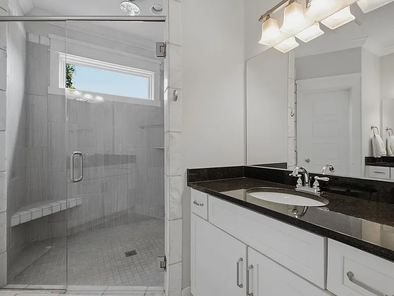 1428 15th Ave S — Photo 18