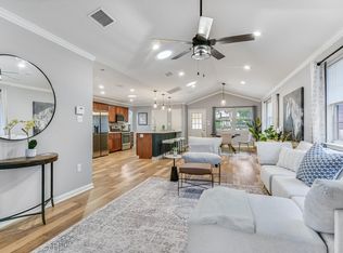 1999 E 8th St, Austin, TX 78702