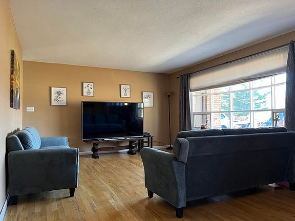 4th image of 2857 Lincoln Ave
