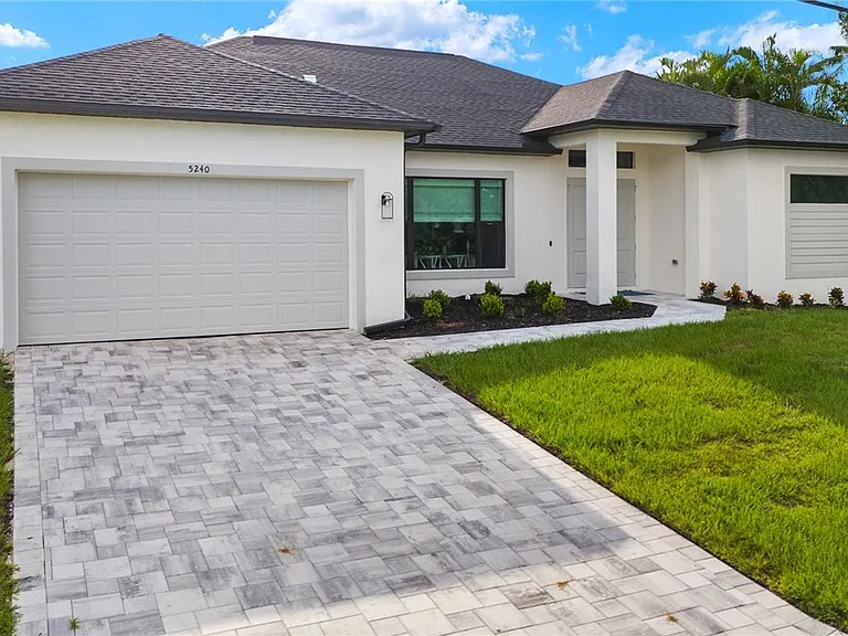 5240 Tower Dr — Photo 11