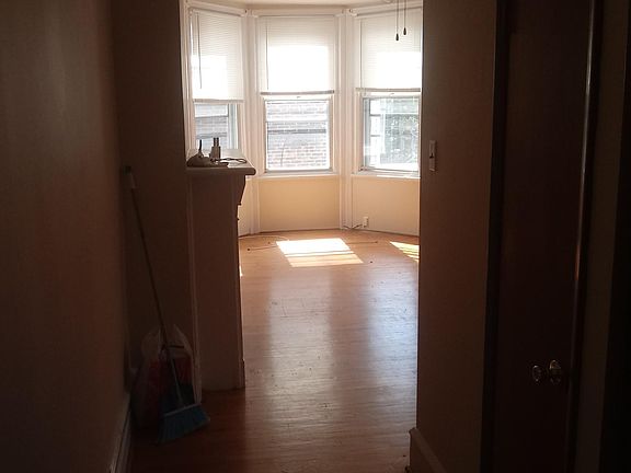 5th image of 881 N 23rd St