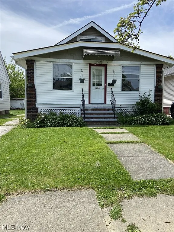 12105 Marne Ave photo 1