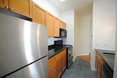 4th image of 330 N Euclid Ave