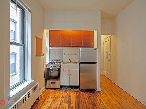 3rd image of 140 Claremont Ave APT 4C