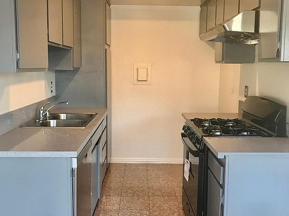 4th image of 16729 Cedarwood Cir