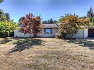 351 6th St, Scotts Mills, OR