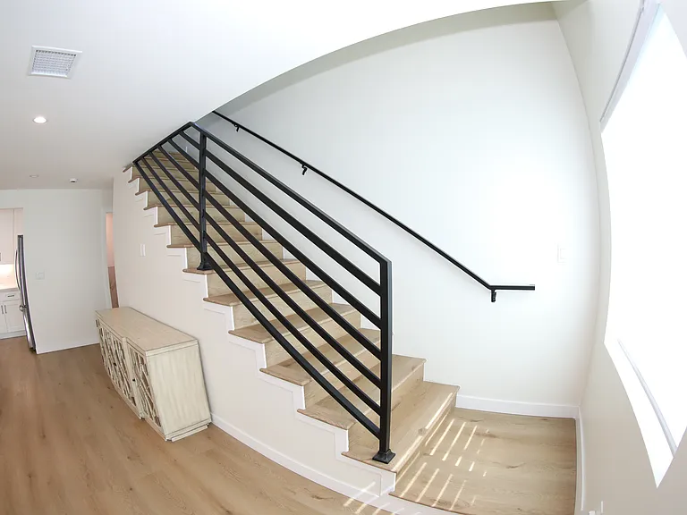 16451 Los Alimos St — Photo 22