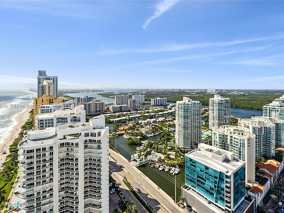4th image of 16699 Collins Ave #One-4110