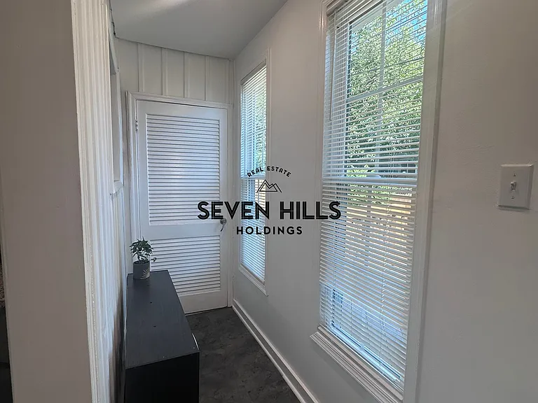 1020 Kinney St — Photo 7